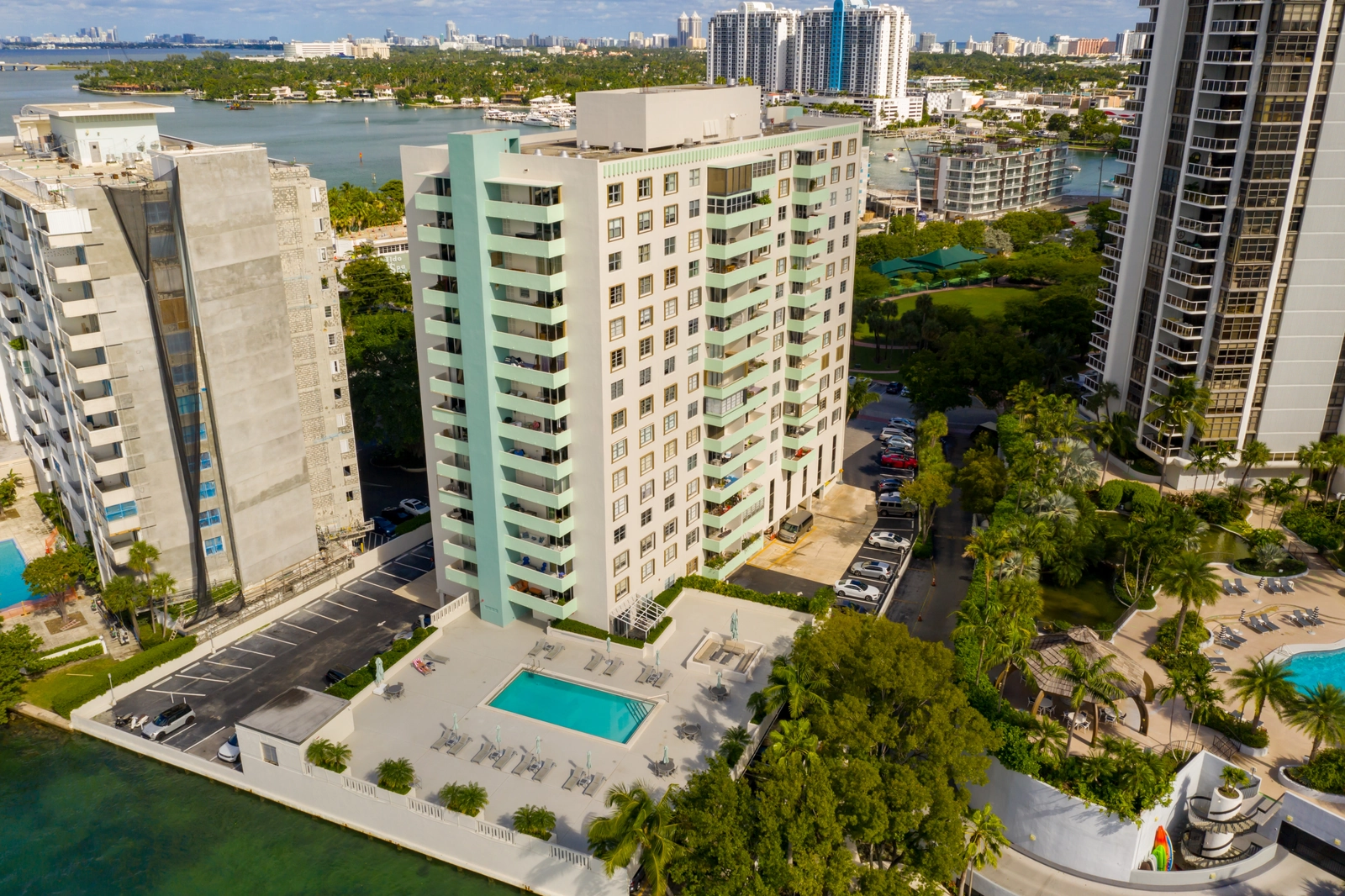 5 Island Ave (Island Terrace Condominium), Miami Beach, Fl 33139